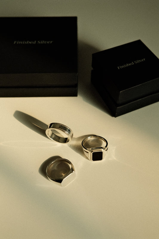 Choosing the Perfect 925 Silver Jewellery for Men: A Comprehensive Guide